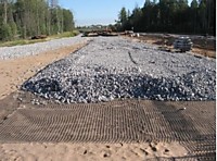 Геосетка для армирования грунтовых дорог